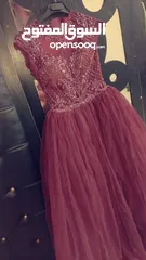  1 فستان خمري جديد