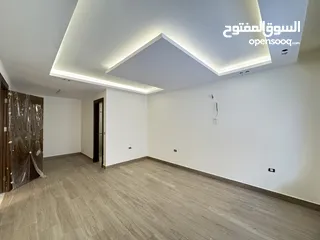  29 شقة شبه ارضي مساحة 200م وحديقة 250م مميزة للبيع بخلدا بسعر مميز تشطيبات مميزة (مشروع 111)