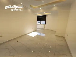  26 شقة طابقية للبيع في الشميساني - ref : 14418