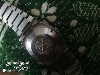  8 ساعة رادو اوتوماتيك حالتها جيده