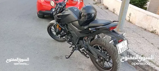  3 هوندا هورنيت