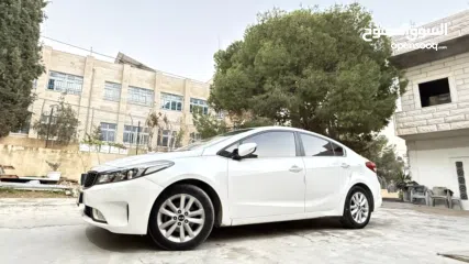  6 كيا سيراتو k3 ديزل 2017 نخب عداد قليل