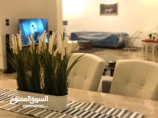  7 شقة فاخرة جدا ارضية في - دير غبار - بترس وحديقة و كراج و مدخل خاص و فرش فاخر (ID#: 6896)