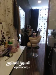  4 صالون للايجار فارغ يصلح مستودع