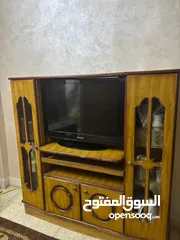  4 فرشات و بوفيه للبيع بسعر مغري جداً  بالزرقاء