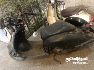  2 للبيع 2 Honda  واحد على شكل هارلي موديل2016 وسرعته60km الثاني موديل2020 وسرعته60km يبيلهم شغل والله