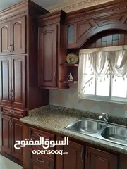  8 مطابخ بلوط