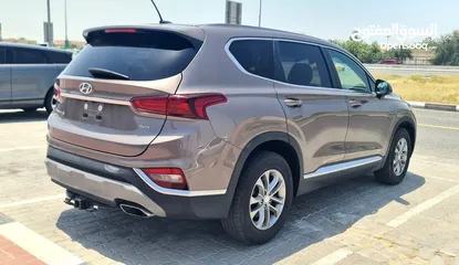  4 Hyundai Santa Fe 2020