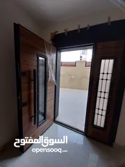  4 ام السماق  165م وتراس أمامي  وتراس وخلفي