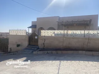  12 بيت مستقل للبيع منطقة هادئة ومريحة للسكن