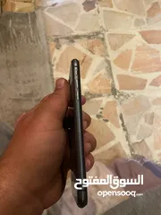  3 آيفون 11 بحاله جيده