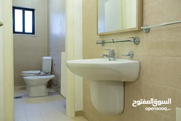  18 شقة طابقية 3 نوم فاخرة في الدوار الخامس / ام أذينة  5th Circle / Om Othaina  Luxury 3-Bedroom Flat