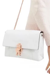  4 حقيبة تيد بيكر جلد اصلي بحالة الجديد Ted baker handbag like new white color