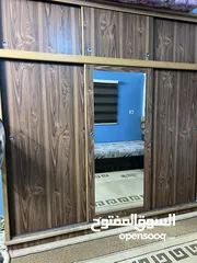  7 غرفة نوم شبابية للبيع مستعملة بحالة الجديد.