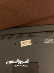  3 شاشه pc نوع IBM استخدام خفيف و كي بورد