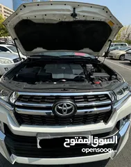  6 تويوتا لاند كروزر V8 GX.R موديل 2021