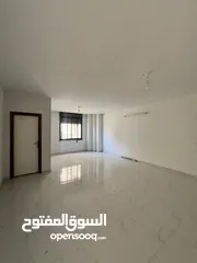  13 شقق للإيجار