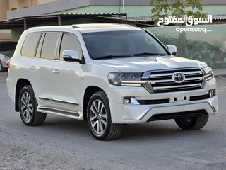  1 Land cruiser VXR V8 GCC 2017 Price 158,000 Aed