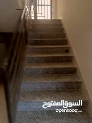  5 شقة شبه ارضية للبيع بسعر مغري مدينة الشرق