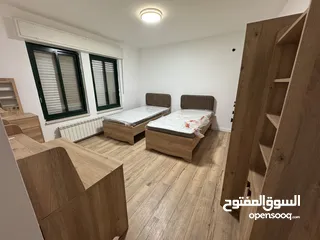 8 شقة للبيع بسبب السفر