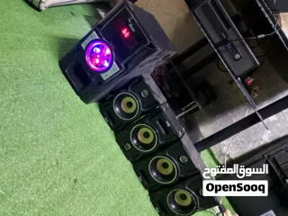  2 1 big & 4 small Bofors