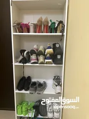  1 place for books or shoes