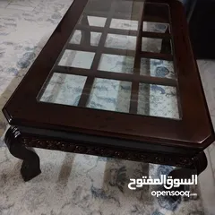  4 طاولة سفرة وفضية مصري حفر من الطراز الرفيع .   كراسي خشب زان عدد 8   للإستفسار