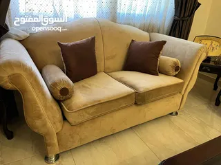  3 طقم كنب  للبيع