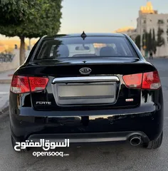  8 كيا فورتي للبيع بحالة ممتازه  Kia Forte 2013 لون اسود فحص كامل