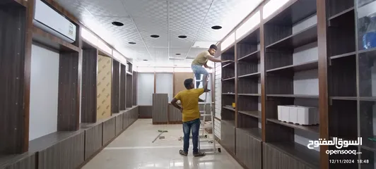  1 متجر أدوية، صيدلية، متجر للهواتف المحمولة، ديكور متجر   pharmacy decor, mobile shالعطور. ديكور متجر،