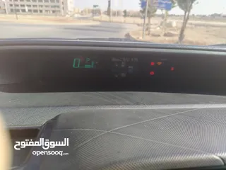  9 تويوتا بريوس سي موديل 2013 لون أسود بحالة جيده ترخيص جديد فحص مرفق السعر 6000 قابل للتفاوض للجادين