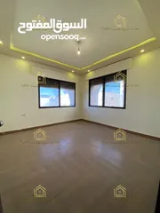 9 شقة جديدة - لم تسكن - ضاحية الرشيد - 4نوم 2ماستر - 350م - بلكونات بإطلالة مميزة