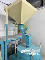  22 غرابيل ومعدات طحن حديثه بنظام دينامركي للبيع