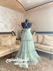  3 فستان سهره  لبسه واحده  للبيع  بنصف السعر