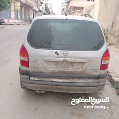  6 اوبل زافيرا