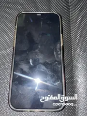  1 ايفون 12 برو ماكس لون ابيض جهاز جميل استخدام شخصي  جهاز امريكي  مغيرلو شاشة او ضهر. او سماعة جديدة