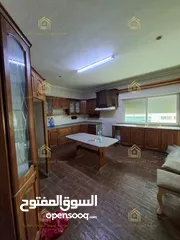  7 شقة فارغة - الرابية - 4نوم - 225م - حديقة - قرب الخدمات العامة - موقع هادئ ومميز