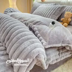  17 شرشف تخت مجوّز فرو – نعومة وفخامة بدفء ولا أروع! الشتاء عالابواب ولازمنا ألوان حلوة ودافئة