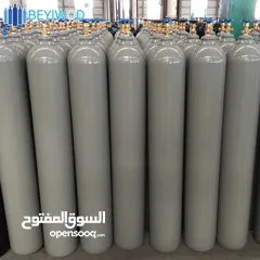  4 اسطوانات غاز co2 وصناعة مياه غازية
