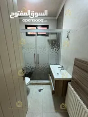  13 شقة مميزة - خلدا - 4نوم 1ماستر - 300م داخلي - ارضية مع ترسات وحديقة بمساحة 400م - قرب الخدمات