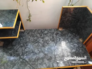  1 طاولة كمبيوتر لاتيه نظيفة