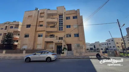  4 شقة فارغة  للإيجار في خلدا قرب دوار السكر ( 145م ) , طابق اول ,3 غرف نوم وحدة ماستر من المالك مباشرة
