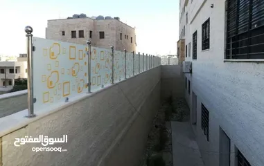  16 مرايا وسيكوريت