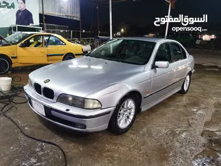  1 BMW E39 523