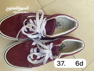  3 احذية براند