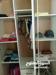  9 غرفه نوم اطفال للبيع  خزانه وسرير عدد 2 وكومودينا وتواليت وفراشات عدد2 وكفرات عدد2