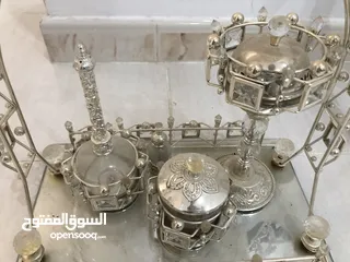  6 طقم مرش و مبخرة و علبة بخور في صينية لون فضي