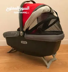 1 سرير اطفال 0_8 اشهر من  PEG PEREGO NAVETTA