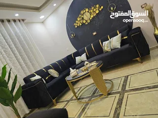  1 طقم موديل Kind - 7 مقاعد خشب لاتيه  طقم نيو كلاسيك - 9 مقاعد  طقم كورنر مستعمل - 9 مقاعد خشب سويد