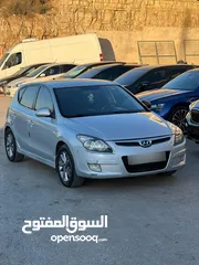  2 هيوندايi30 2010